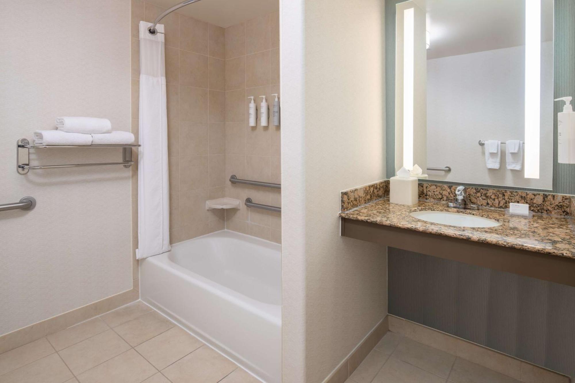 Hilton Garden Inn Fontana Εξωτερικό φωτογραφία