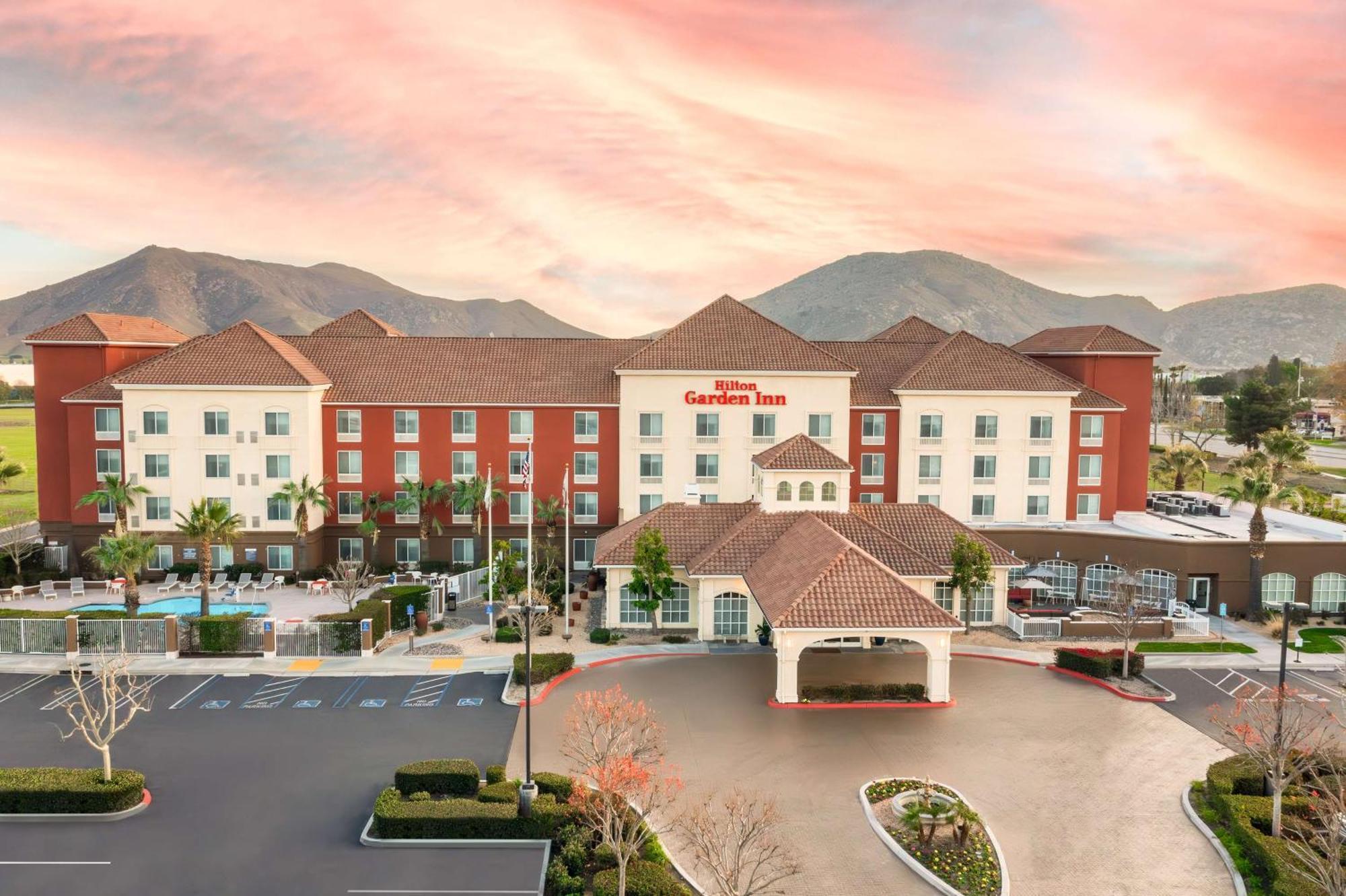 Hilton Garden Inn Fontana Εξωτερικό φωτογραφία