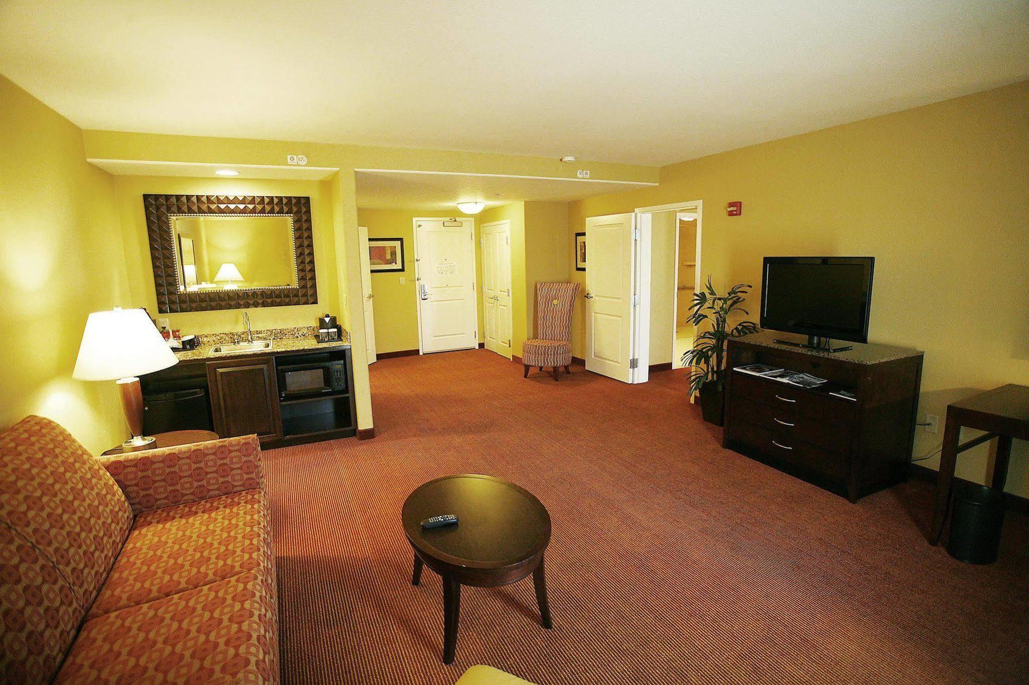 Hilton Garden Inn Fontana Δωμάτιο φωτογραφία